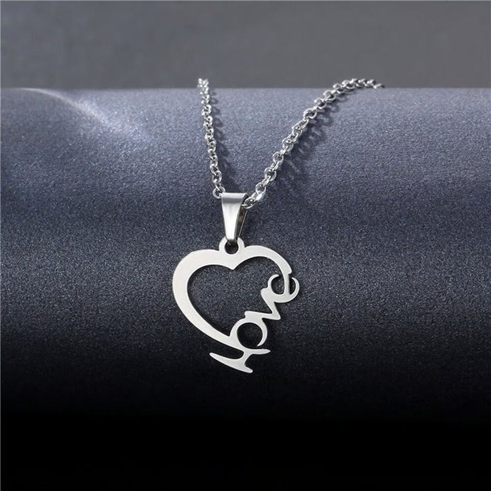 Stainless Steel Beautiful Heart Love Necklaces for Girls/Women, UNI22304